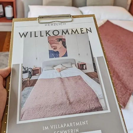 Stylisches Villa-apartment In Schlossgartennaehe شقة