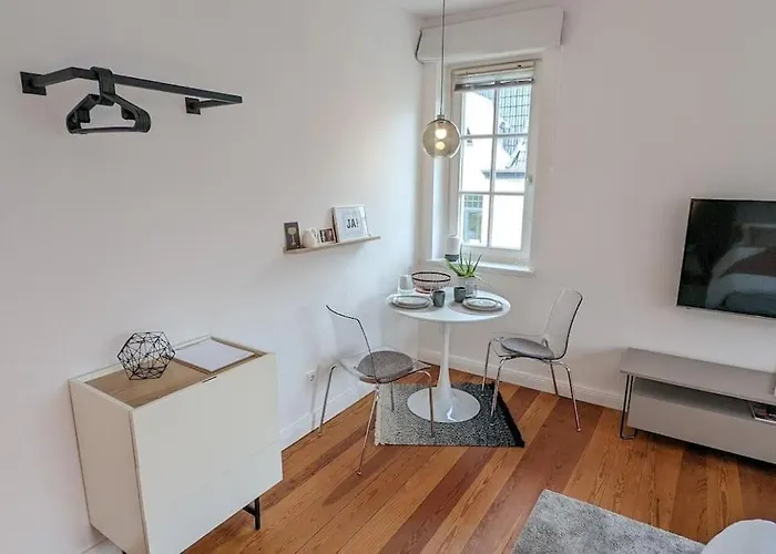 Stylisches Villa-apartment In Schlossgartennaehe